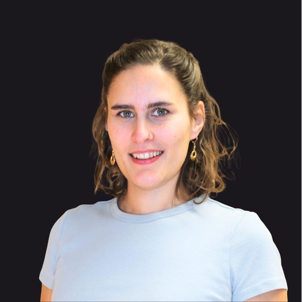 Dance Teacher Romana